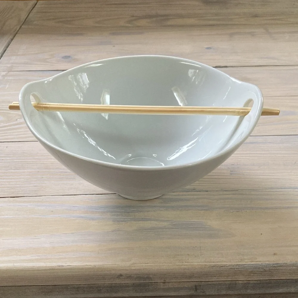 PIER 1 Kai Noodle Ramen Rice Bowl with Chopsticks Creamy White 7.25 x 3.24 in
